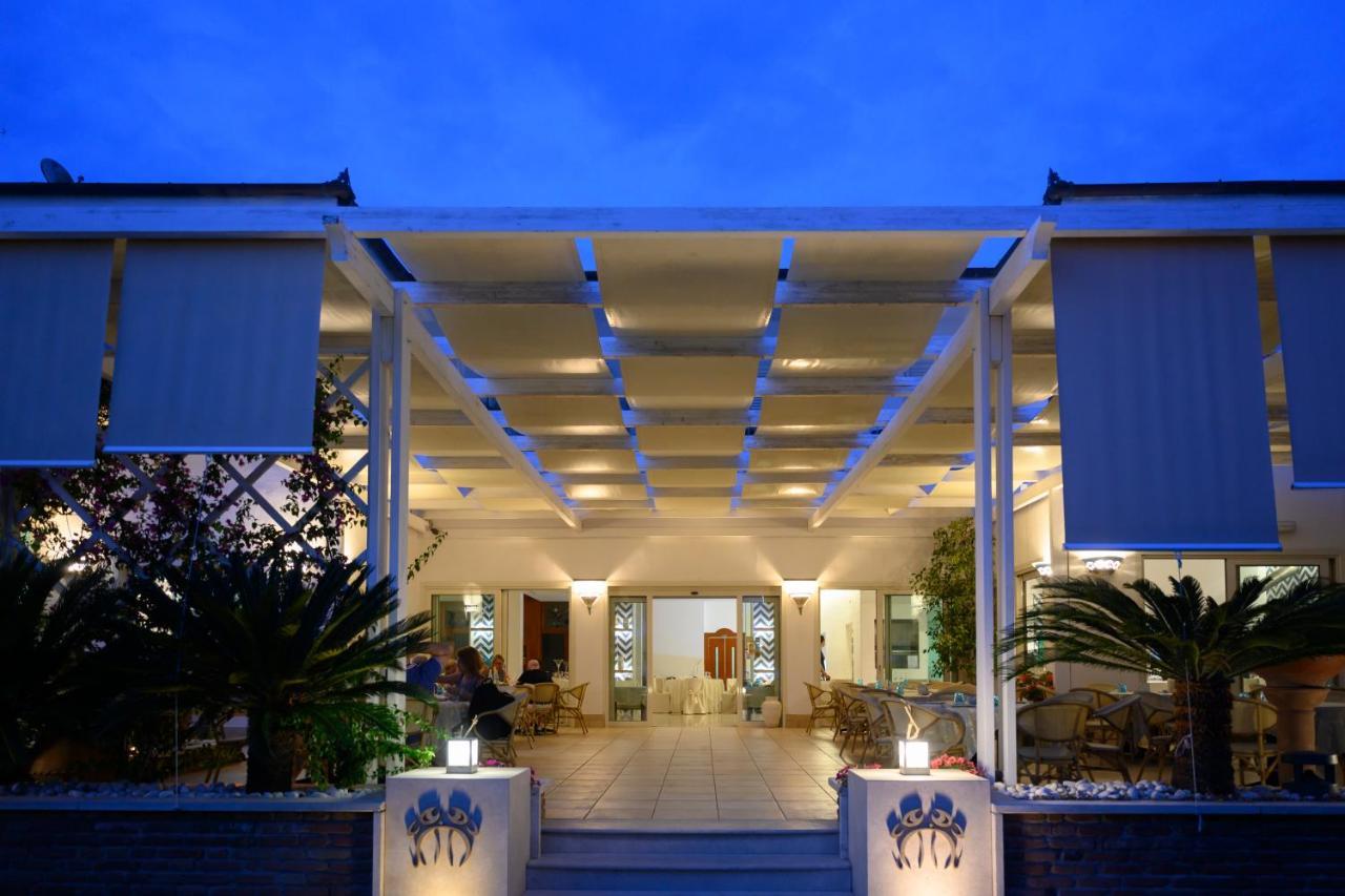 Hotel Mandetta - Adults Only Paestum Eksteriør billede
